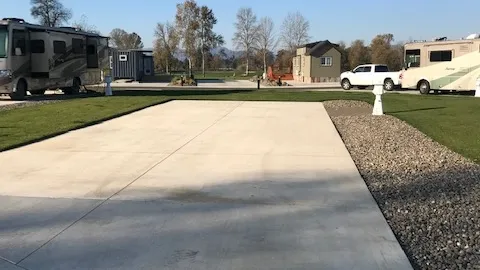 30/50 Amp Back In  Full Hookup RV Site — image 2 of 9