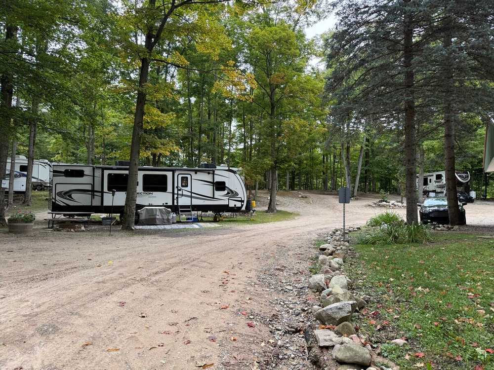 Cadillac Woods Campground, Tustin, Michigan - Photo 5