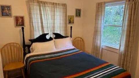 Cabin 7 (1 Bedroom 1 Bath) — Family Cabin — image 2 of 6