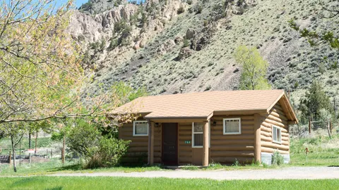 Cabin #4 — image 2 of 4