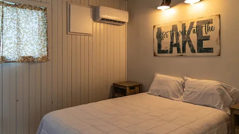 Cozy Cabin — image 4 of 4