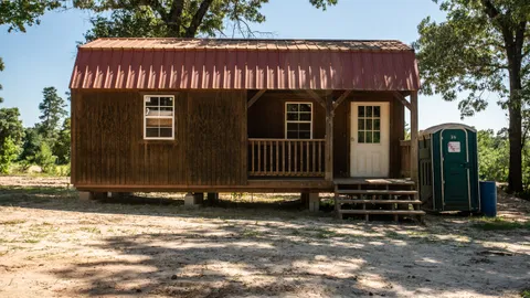 Cabin 4 - Large — image 1 of 9
