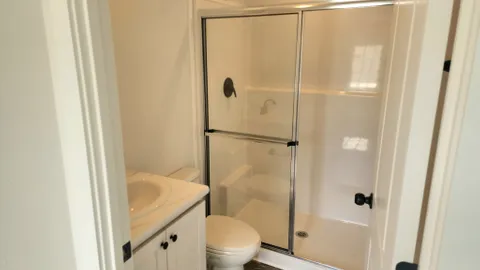 Premium Rental 1 Bedroom — image 2 of 6