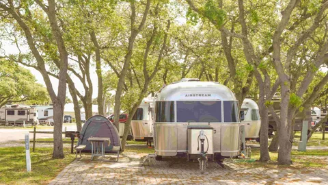 Premium RV Back-in Plus Site — image 9 of 9