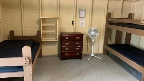 Hang 10 Bunk Cabin — image 2 of 3