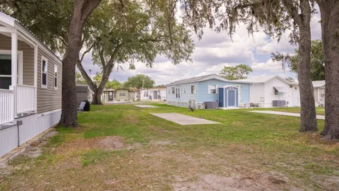 Standard Full Hookup RV Site — image 2 of 2