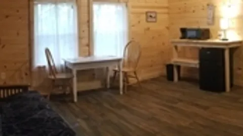 Superior Chalet — image 4 of 4