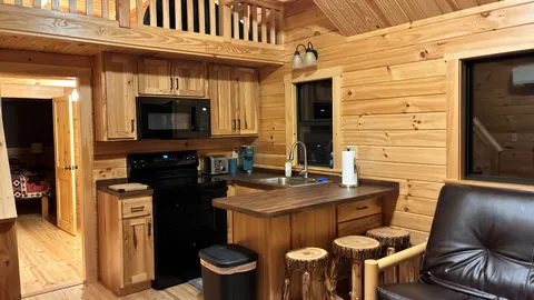Lakehouse Resort Southern Ivy Sierra 3 Rend Lake — image 2 of 15