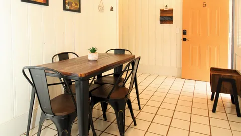 Lodge Apartment 5 — image 2 of 21