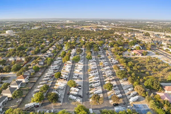 Admiralty RV Resort – photo 1