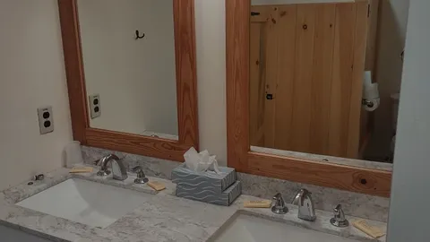 Chalet 2 Downstairs — image 4 of 4